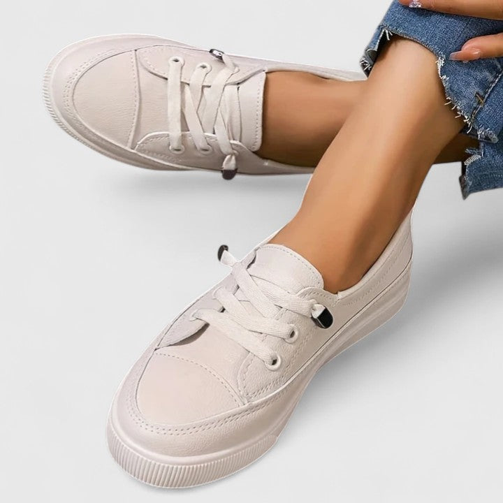Clarette Wyndmore | White Lace-Up Orthopedic Sneakers