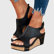 Ingrid Valbrekke | Orthopedic Wedge Sandals in Taupe