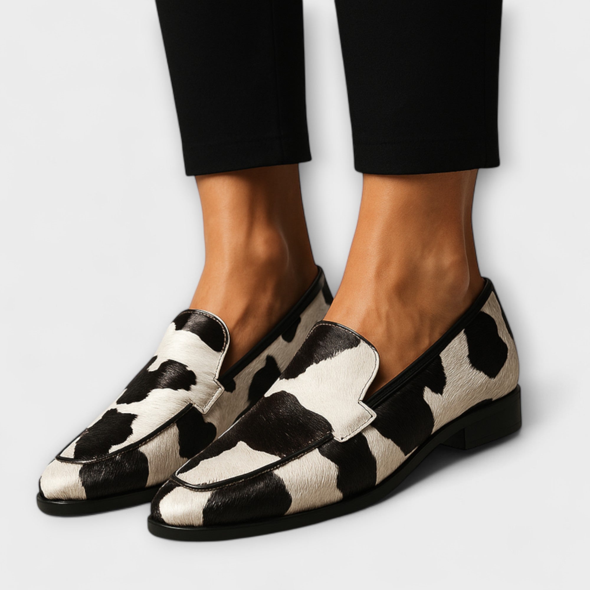 Vivienne Ravenclaire | Cow Print Orthopedic Support Loafers