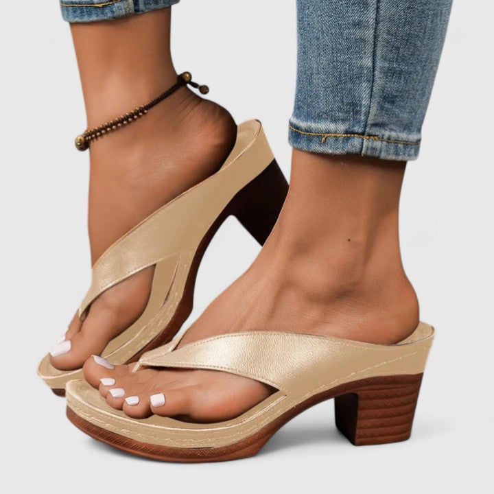 Sunniva Thorvaldsen | Black Orthopedic Wedge Flip Sandals