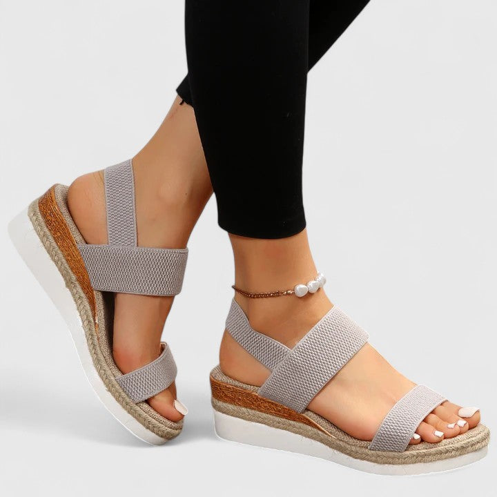 Z8V9Sandali-da-donna-di-moda-2023-nuova-estate-Casual-sandali-Open-Toe-Outdoor-Plus-Size-scarpe_2_720x-Photoroom_6c5ebef1-62e1-42de-a921-b1cada9add5e.jpg