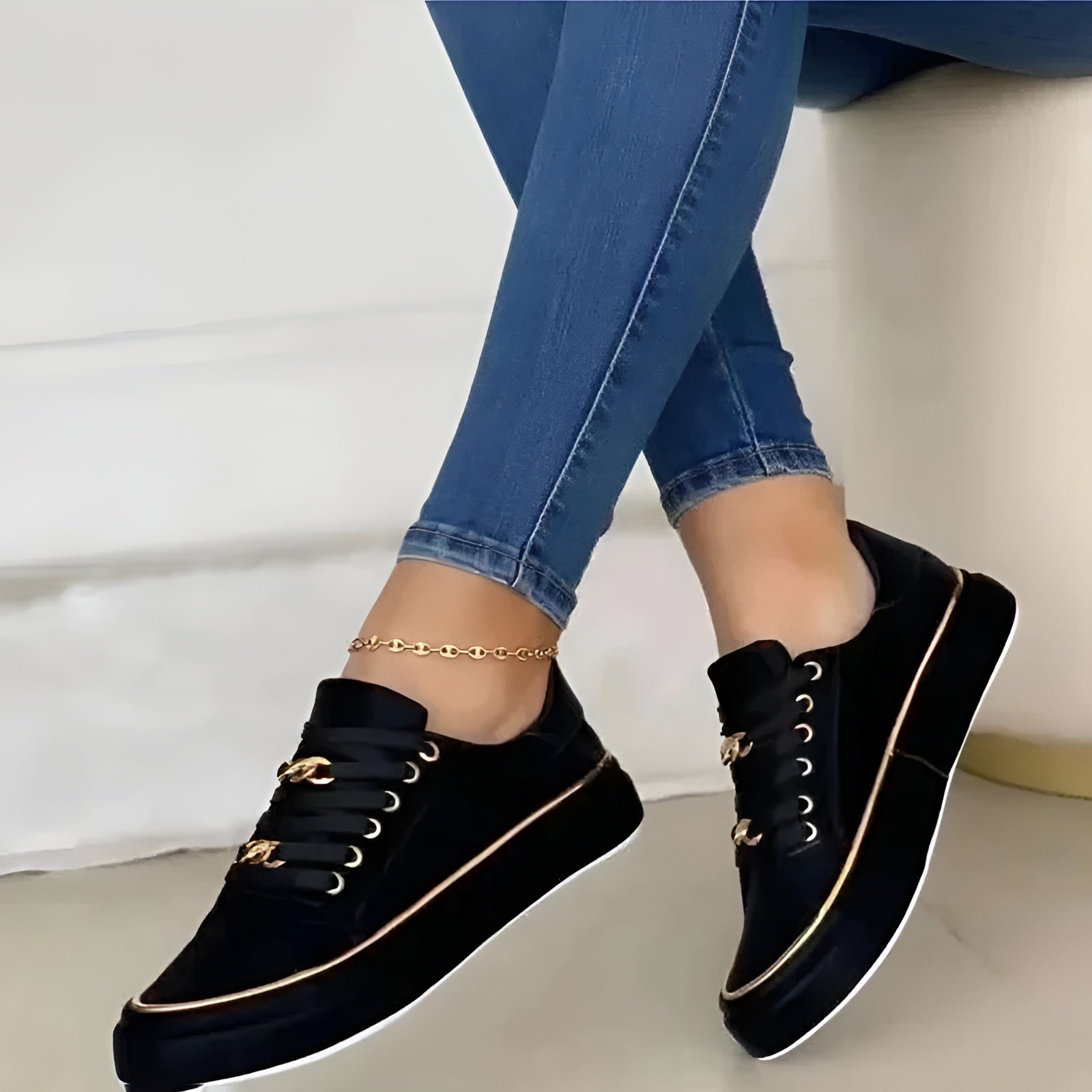 alexia-orthopedic-sneakers-327234_66eb4862-8eed-4c41-964e-4f9739f650c5.jpg