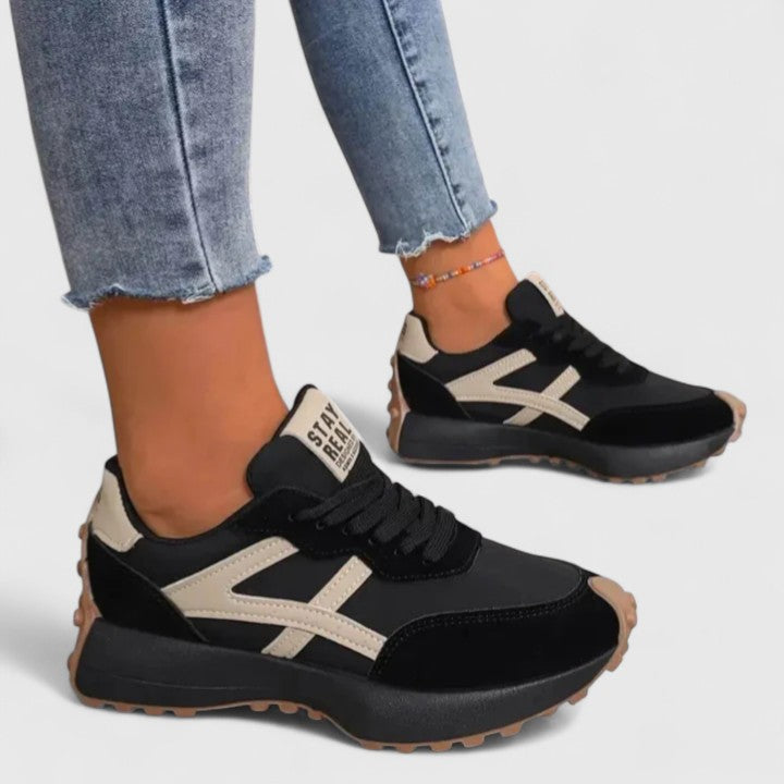 colleen-orthopedic-sneakers-aus-0250-aus-0250-172293_720x-Photoroom_69d65f7f-26ab-4048-b8e6-64f546d4dcd5.jpg